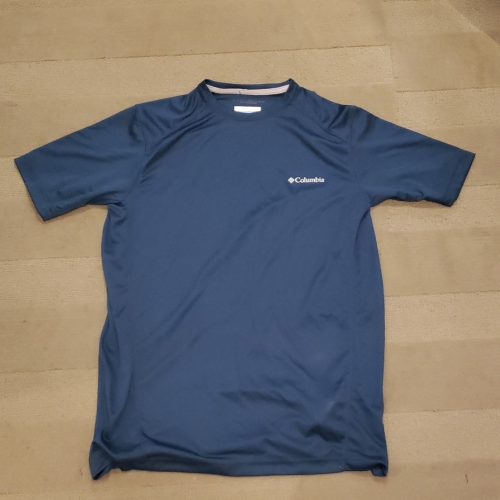 Men's Columbia S performance t shirt